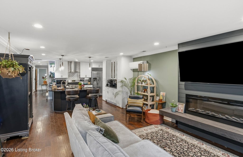 Photo of 1130 Payne St, Louisville, KY 40204 (MLS # 1732220)