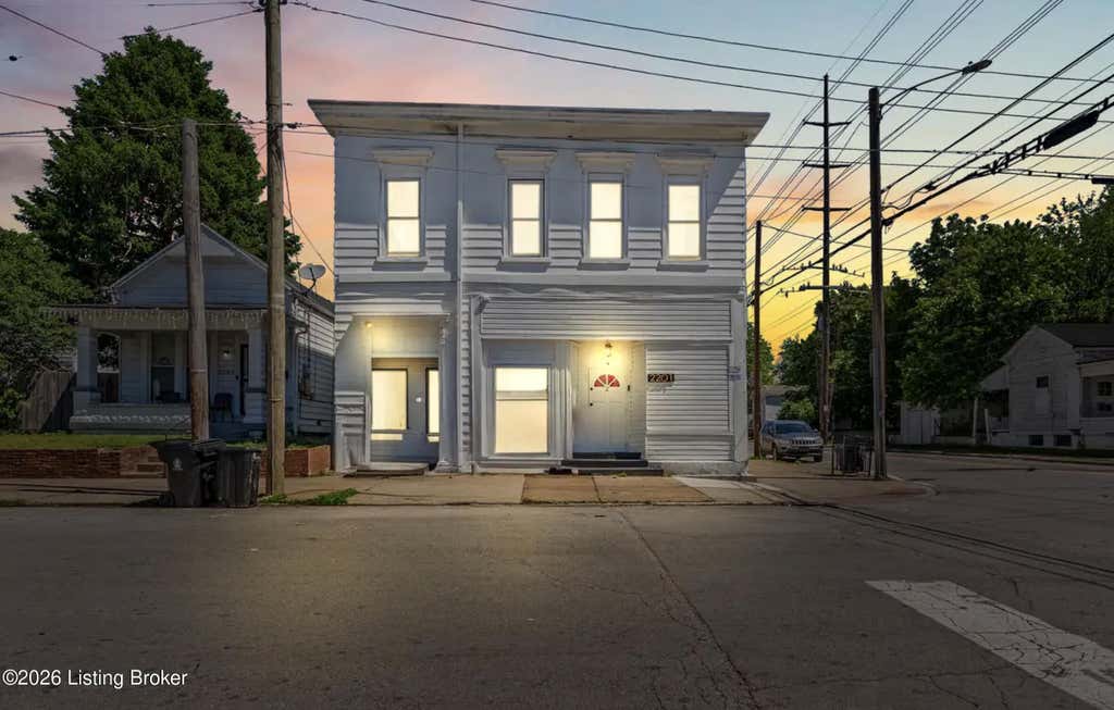Photo of 2201 Griffiths Ave, Louisville, KY 40212 (MLS # 1726465)