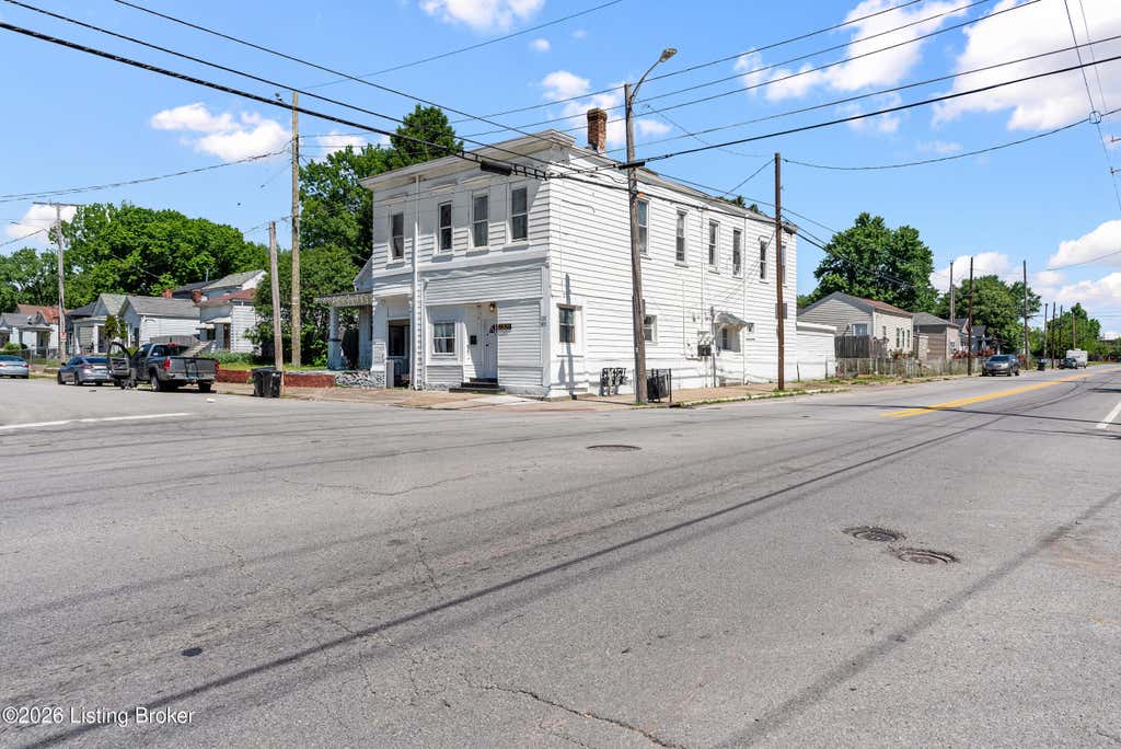 Photo of 2201 Griffiths Ave, Louisville, KY 40212 (MLS # 1726465)
