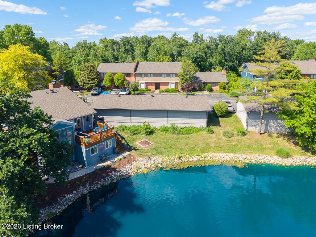 Photo of 6497 Marina Dr, Prospect, KY 40059 (MLS # 1717474)