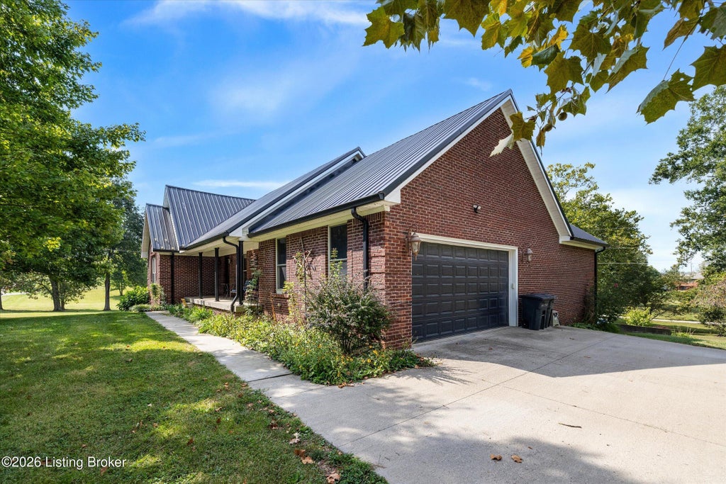 Photo of 67 Center Court Dr, Bedford, KY 40006 (MLS # 1729561)