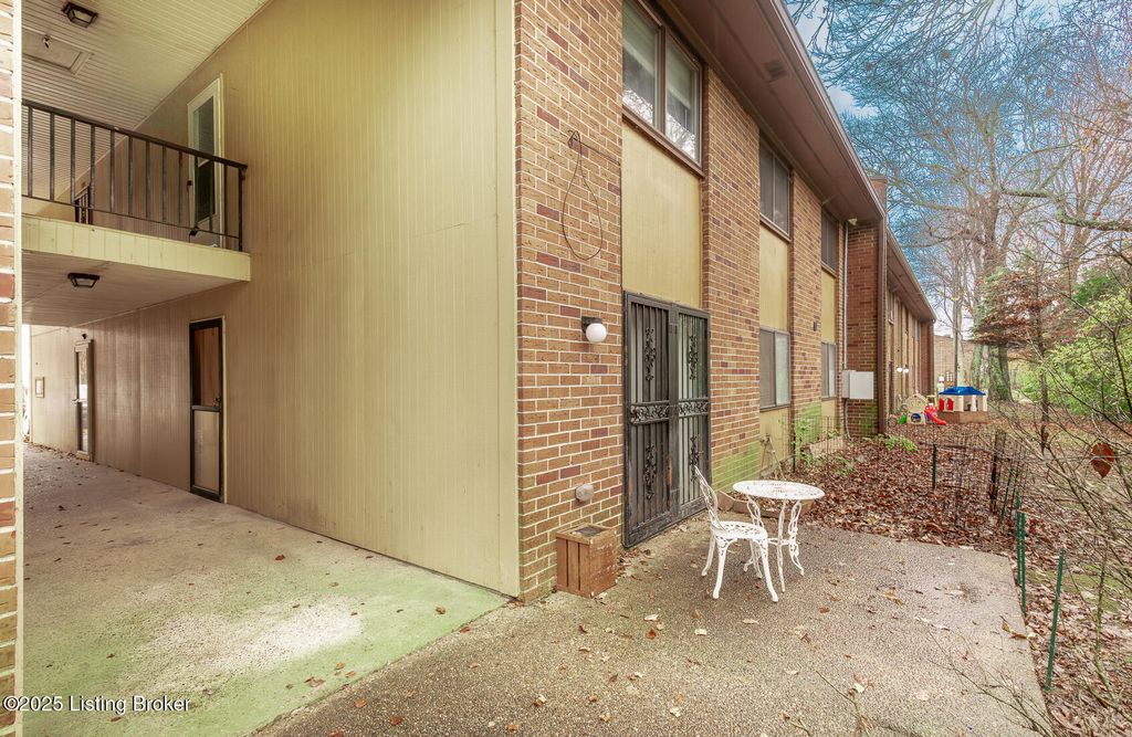 Photo of 7052 Wildwood Cir #107, Louisville, KY 40291 (MLS # 1704730)