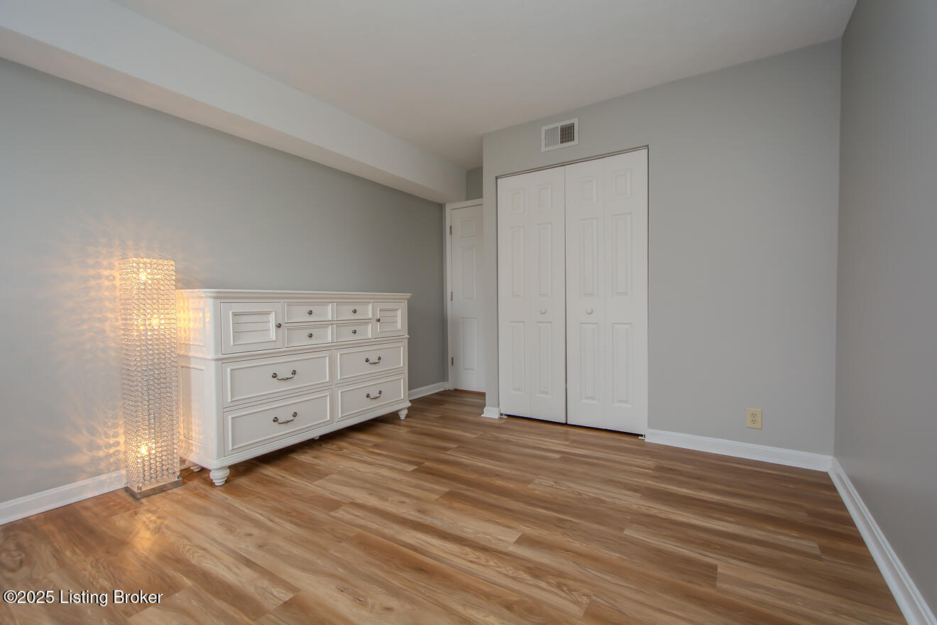 1507 La Fontenay Ct, Louisville, Kentucky image 14