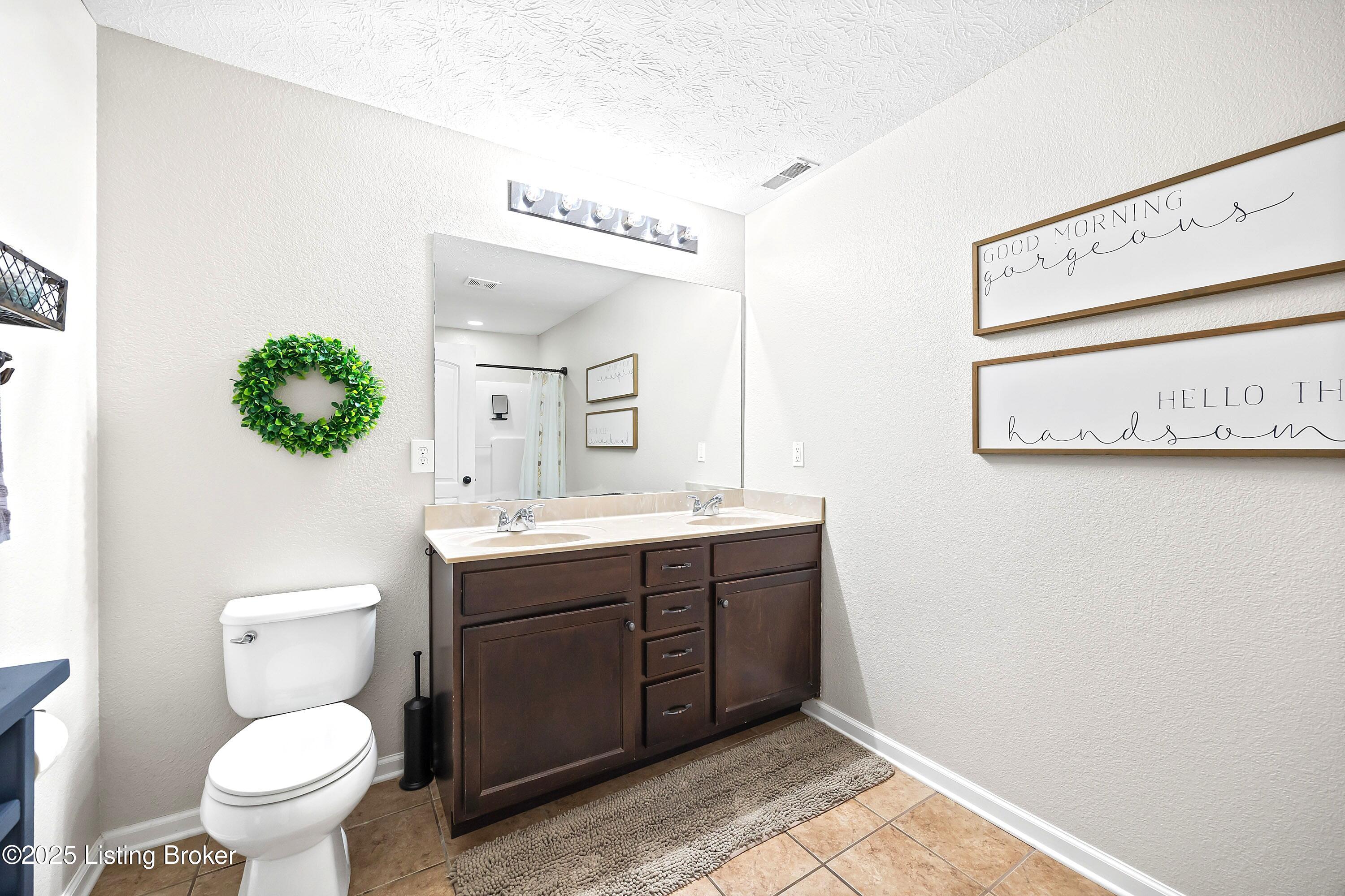 9321 Community Cove Way, Louisville, Pennsylvania image 6