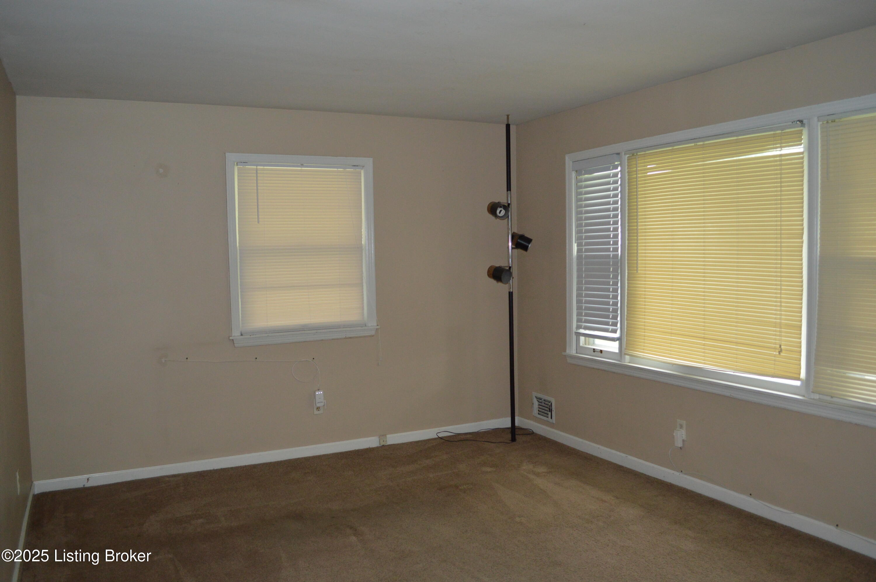 5606 Maryman Rd, Louisville, Pennsylvania image 5