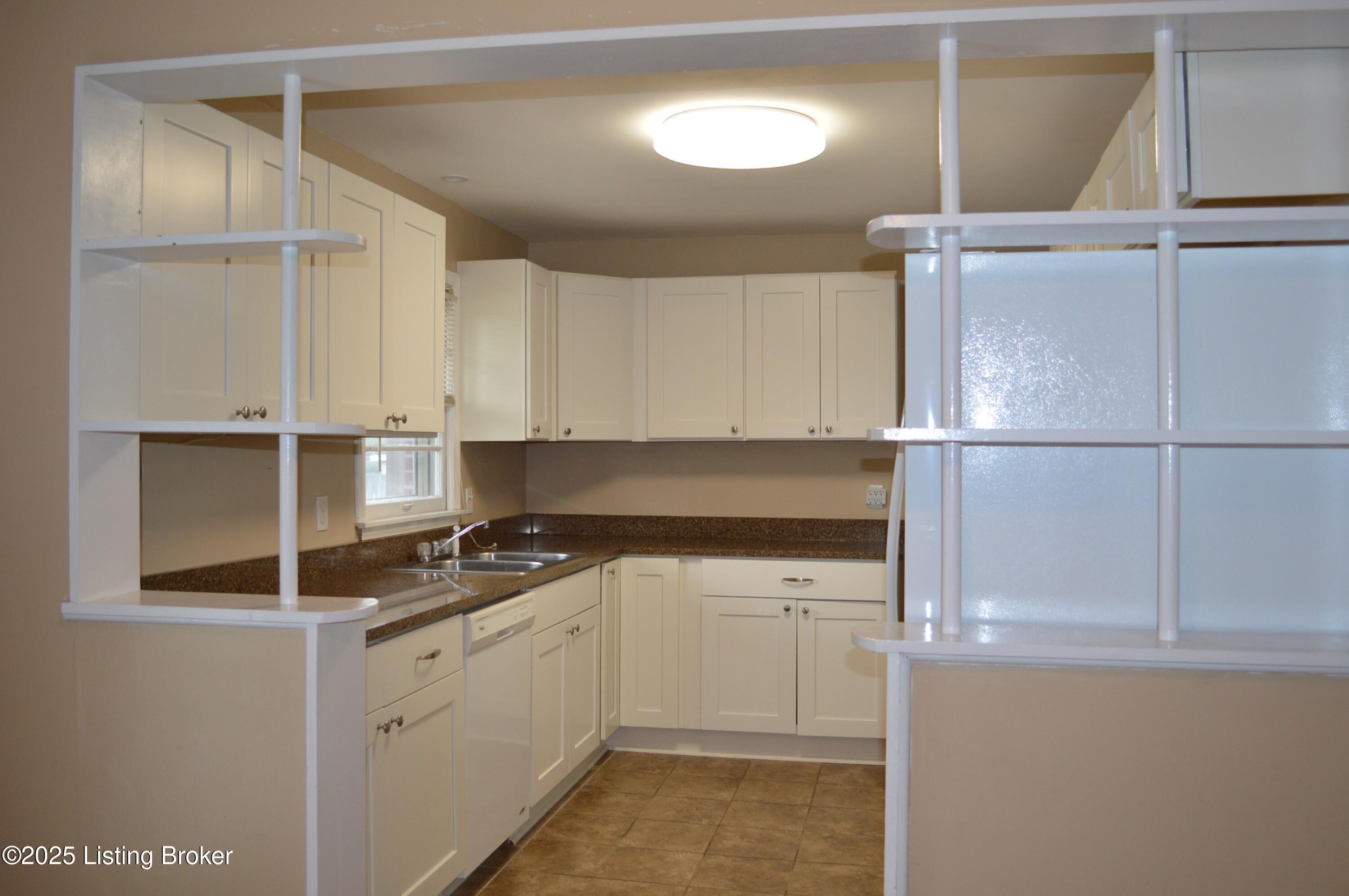 5606 Maryman Rd, Louisville, Pennsylvania image 8