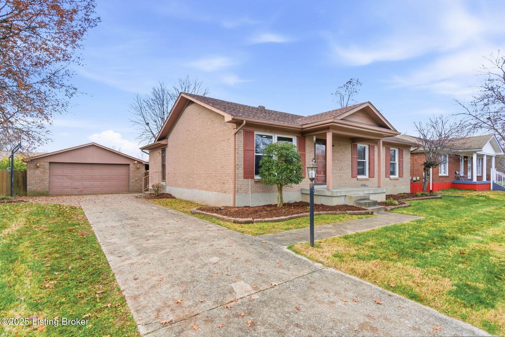 Photo of 4526 Sandhill Rd, Louisville, KY 40219 (MLS # 1704843)