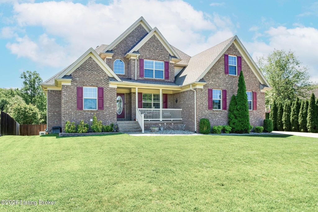 Photo of 454 Persimmon Dr, Mt Washington, KY 40047 (MLS # 1716850)