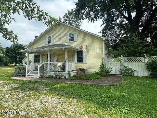 Photo of 1948 Hodgenville Rd, Elizabethtown, KY 42701 (MLS # 1724104)