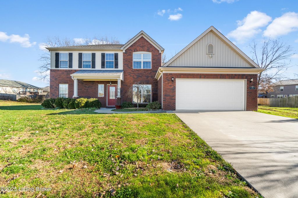 Photo of 316 Merlot Ct, Vine Grove, KY 40175 (MLS # 1704881)