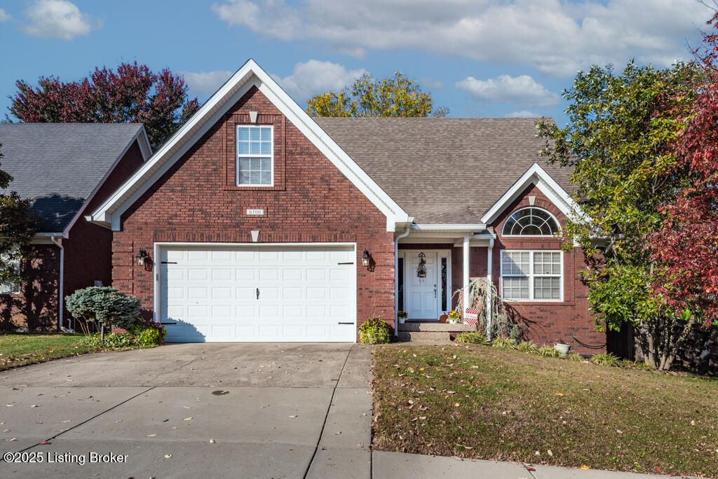 Photo of 6106 Hudson Creek Dr, Louisville, KY 40291 (MLS # 1702367)