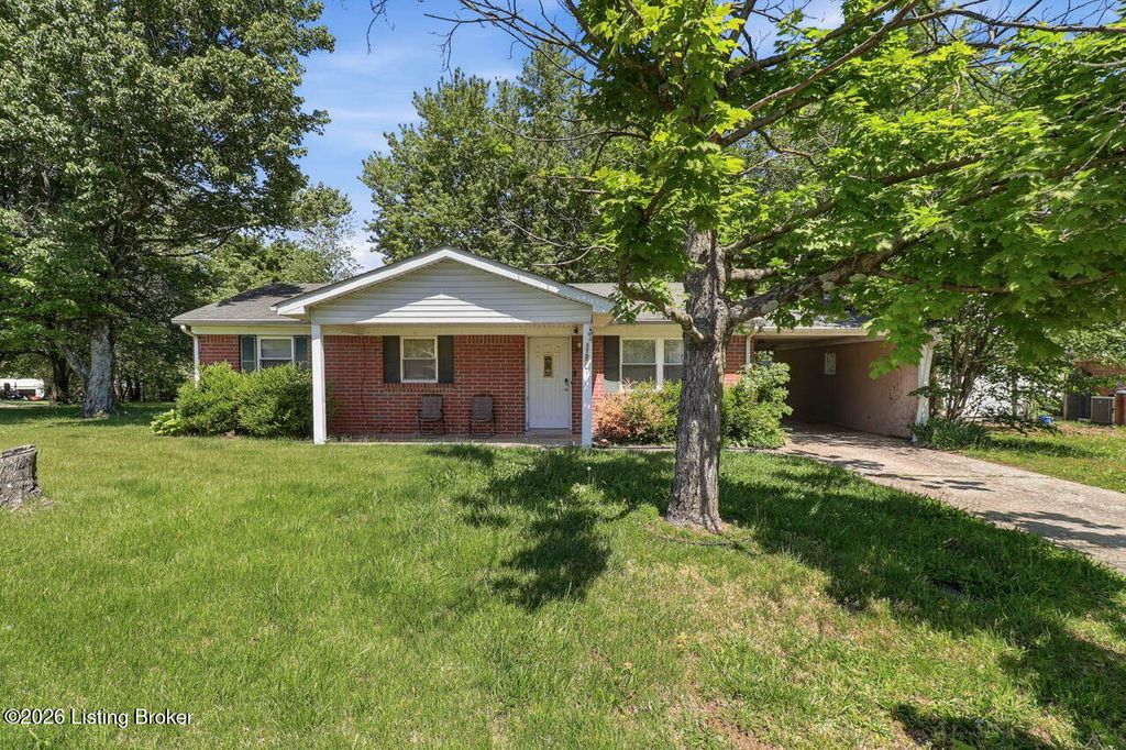 Photo of 1107 Asbury Cir, Elizabethtown, KY 42701 (MLS # 1717623)
