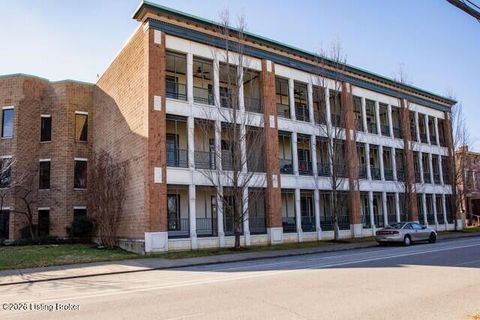 Photo of 900 S 5th St #UNIT 202, Louisville, KY 40203 (MLS # 1708198)