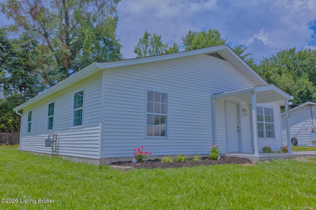 Photo of 263 Melody Ln, Louisville, KY 40229 (MLS # 1728303)