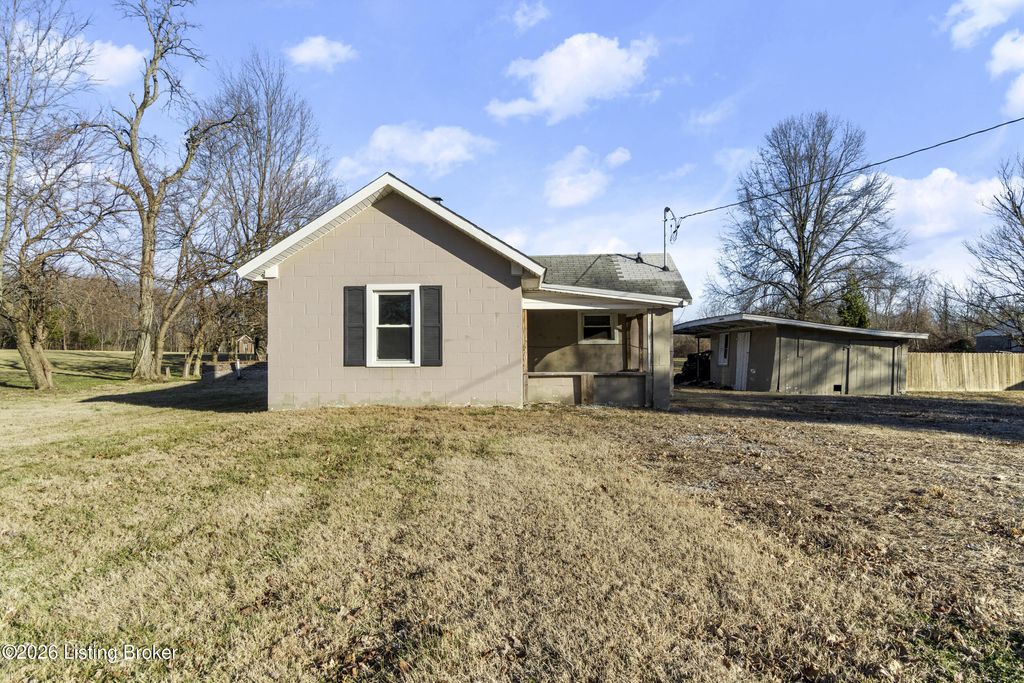 Photo of 5617 Lovers Ln, Louisville, KY 40299 (MLS # 1708406)