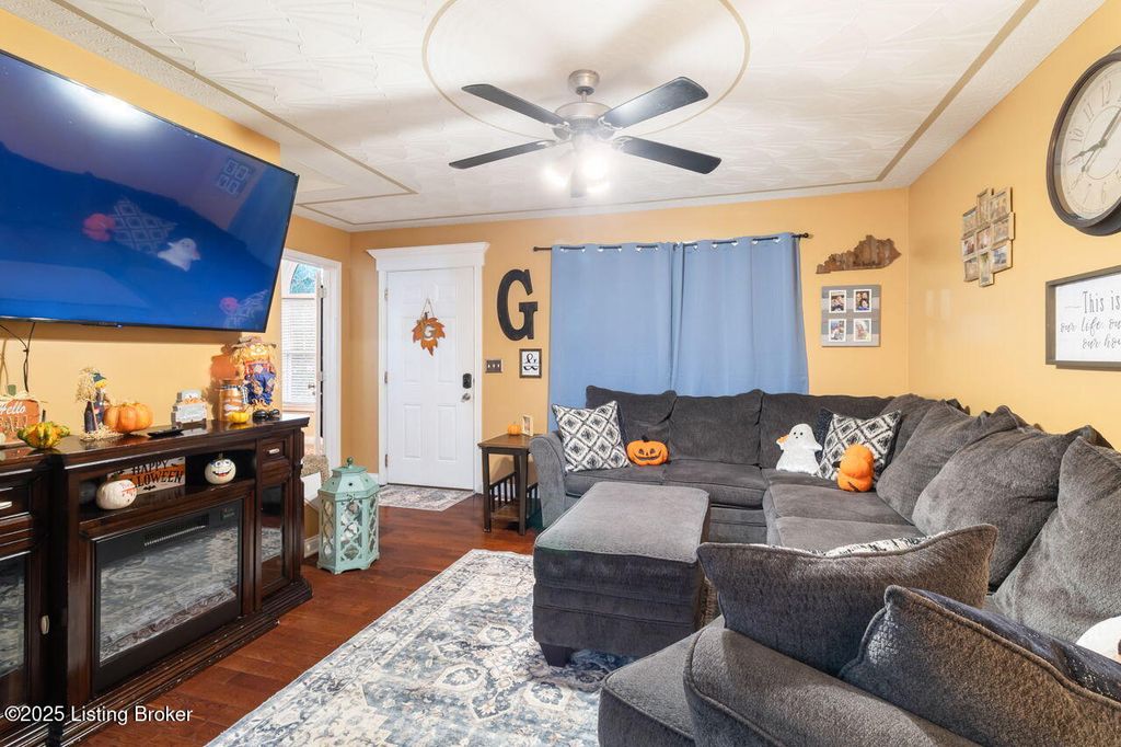 Photo of 100 Benelli Dr, Bardstown, KY 40004 (MLS # 1702094)