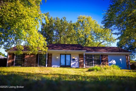 Photo of 8005 Troutwood Ct, Louisville, KY 40291 (MLS # 1700371) Photo of 8005 Troutwood Ct, Louisville, KY 40291 (MLS # 1700371)