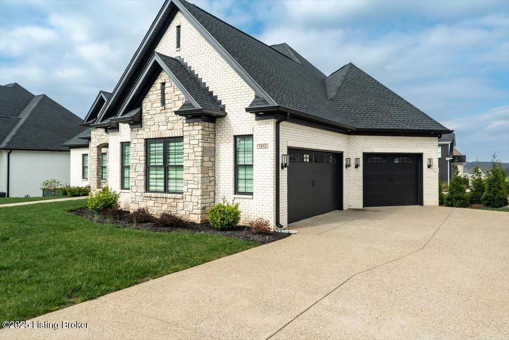 Photo of 7492 Edith Way, Crestwood, KY 40014 (MLS # 1685351)