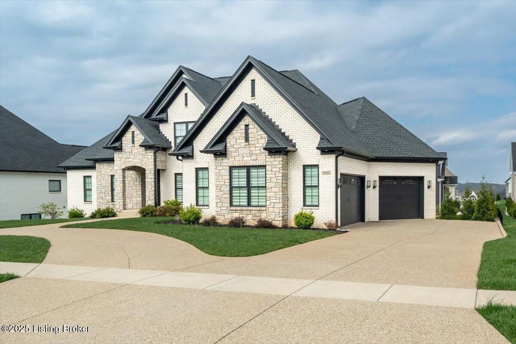 Photo of 7492 Edith Way, Crestwood, KY 40014 (MLS # 1685351)