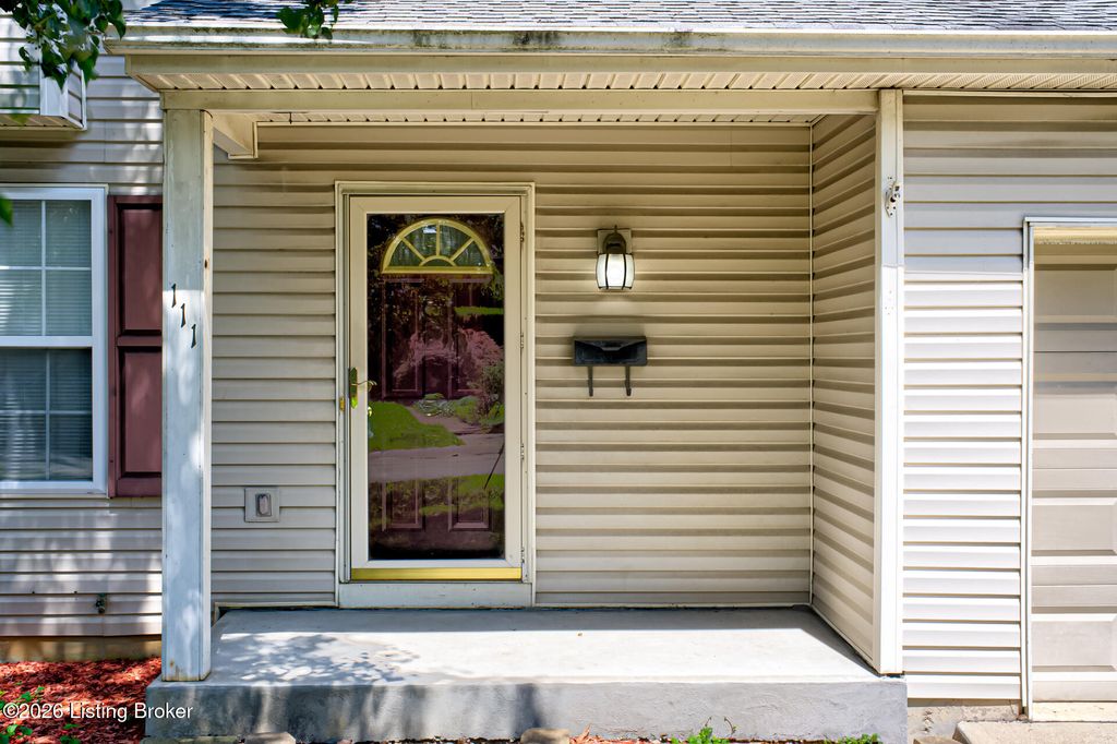 Photo of 111 Dale Rd, Highland Heights, KY 41076 (MLS # 1718800)
