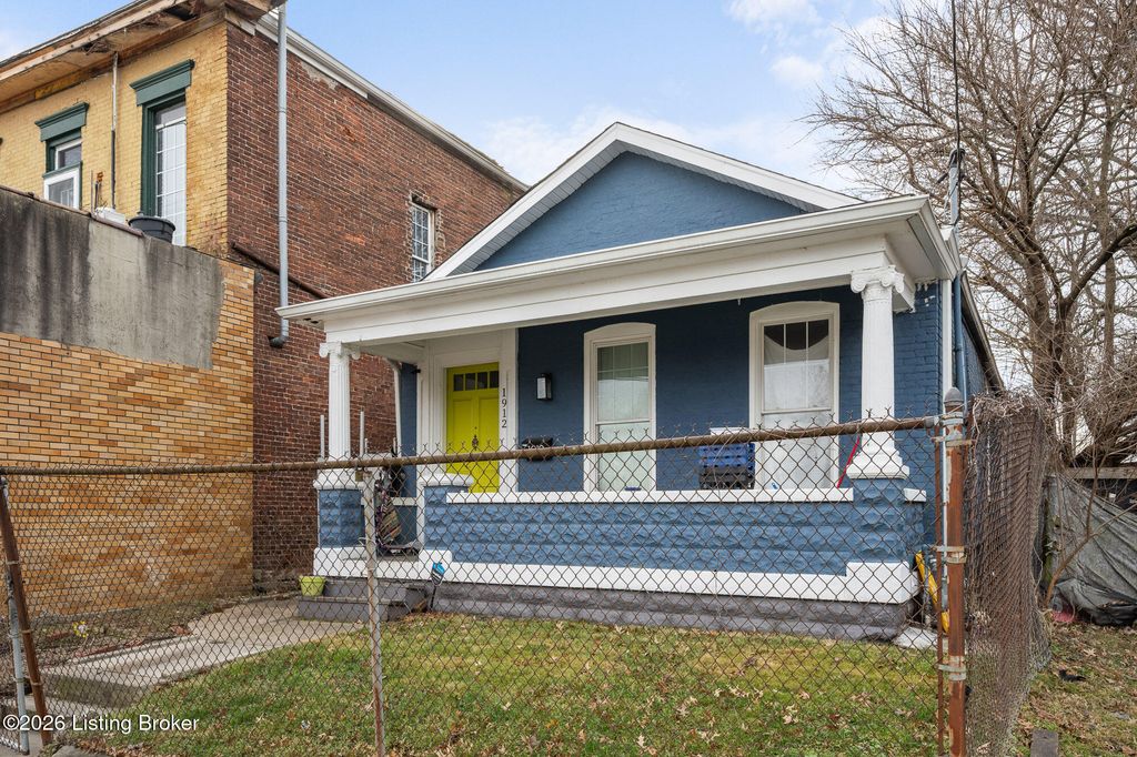 Photo of 1912 W Market St, Louisville, KY 40203 (MLS # 1707922)