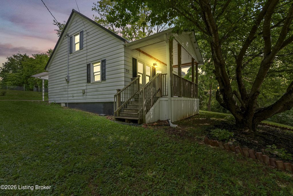 Photo of 713 Saint John Rd, Elizabethtown, KY 42701 (MLS # 1717710)