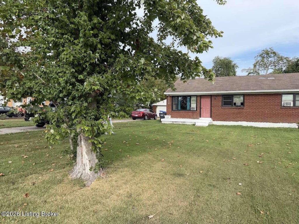 Photo of 5443 Minor Ln, Louisville, KY 40219 (MLS # 1729879)