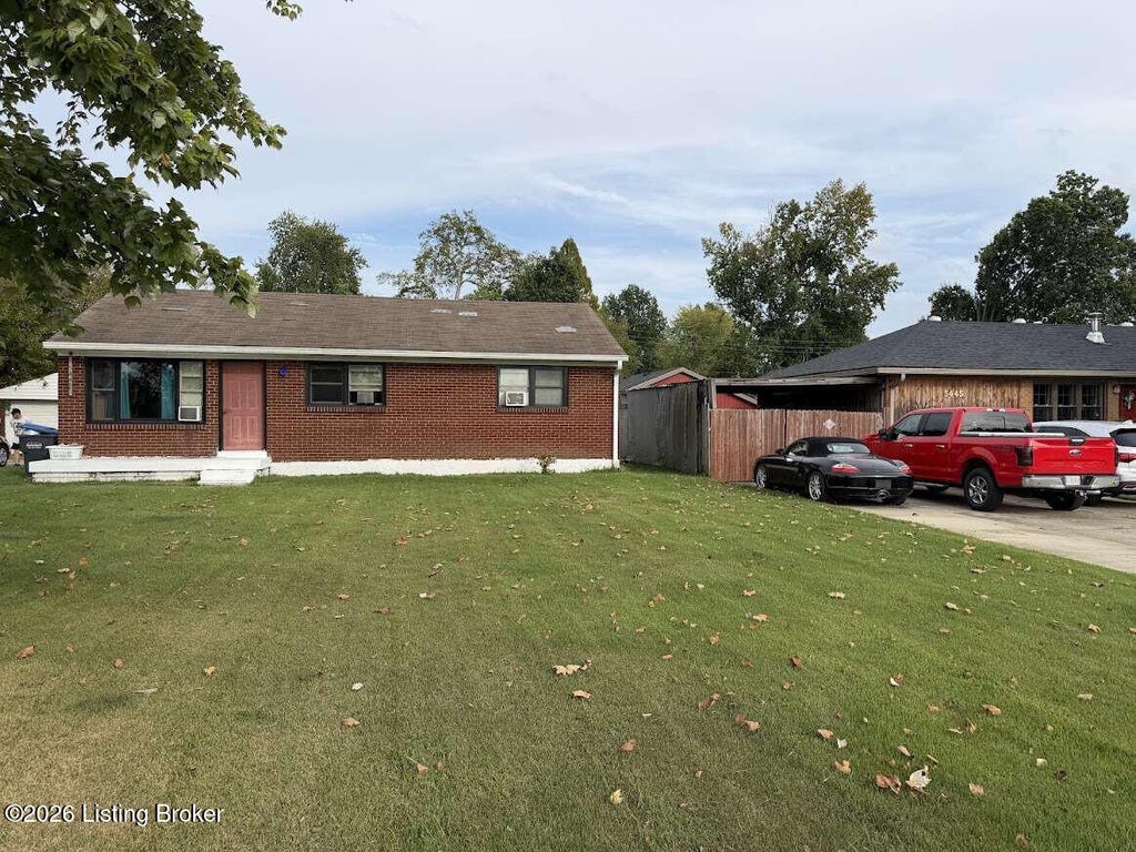 Photo of 5443 Minor Ln, Louisville, KY 40219 (MLS # 1729879)