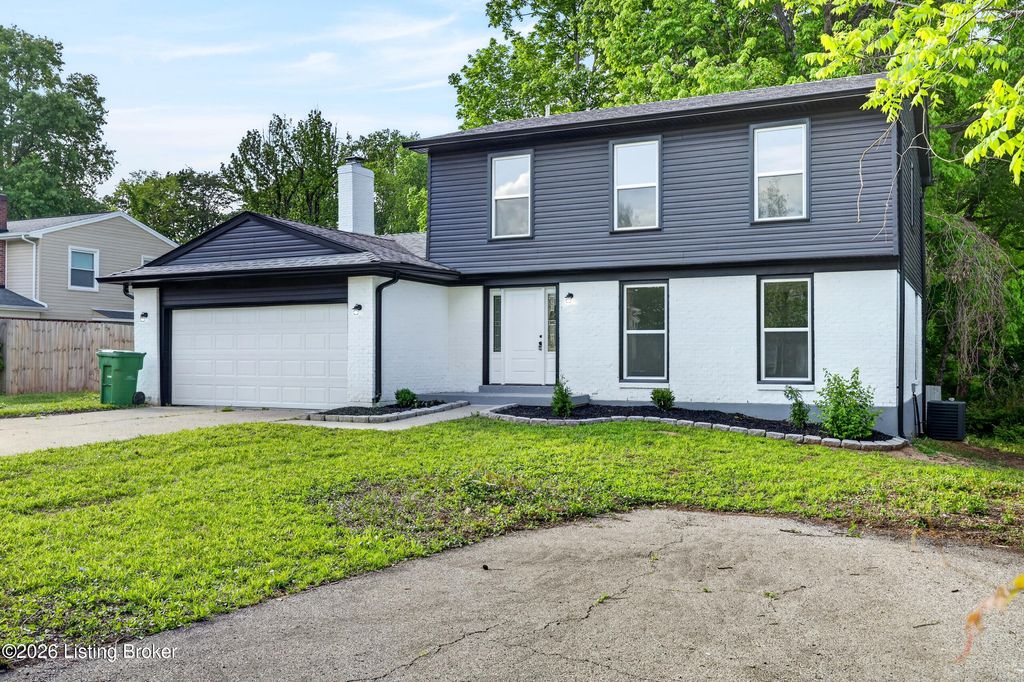 Photo of 8311 Casualwood Way, Louisville, KY 40291 (MLS # 1716810)