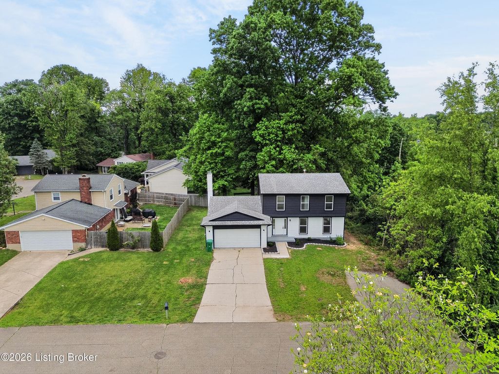 Photo of 8311 Casualwood Way, Louisville, KY 40291 (MLS # 1716810)