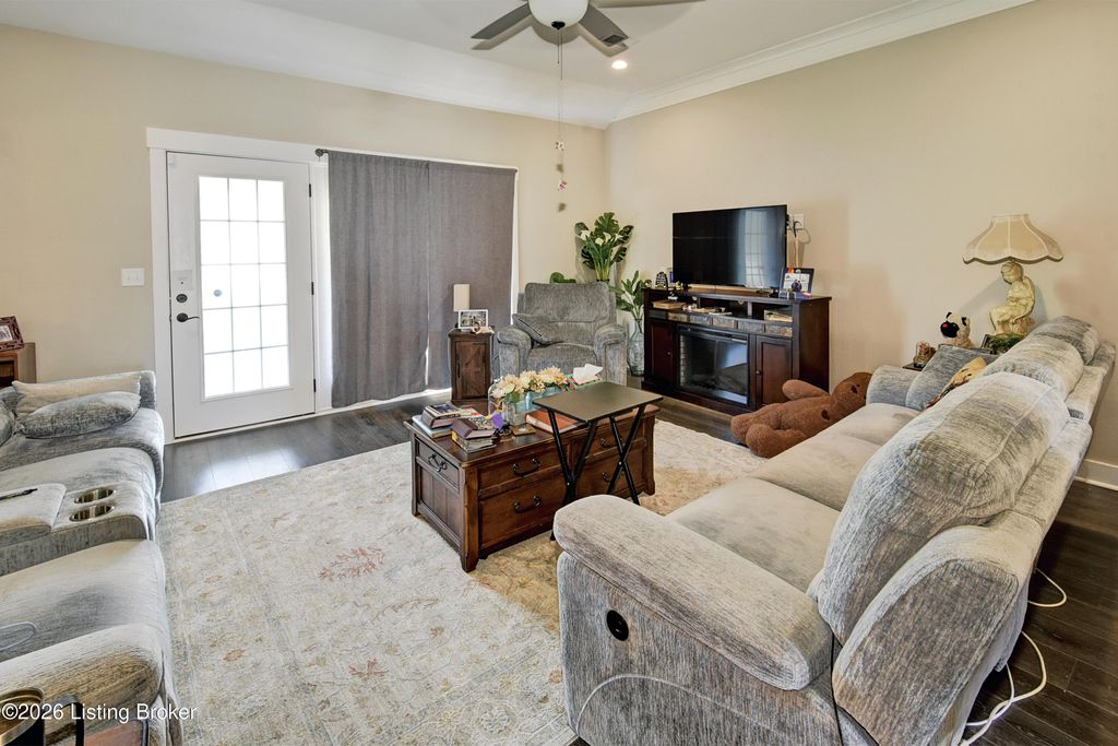 Photo of 7911 Cultivator Ct, Louisville, KY 40291 (MLS # 1717068)