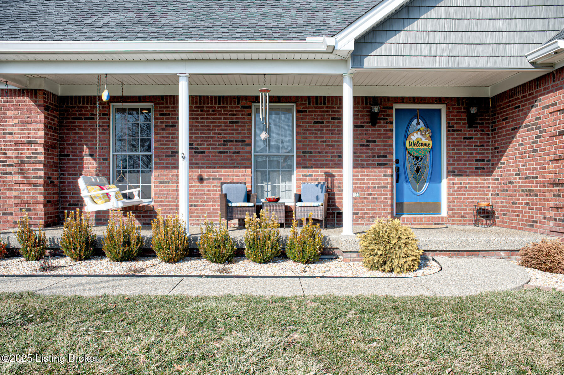 2109 Clarke Pointe Dr, Crestwood, Kentucky image 2