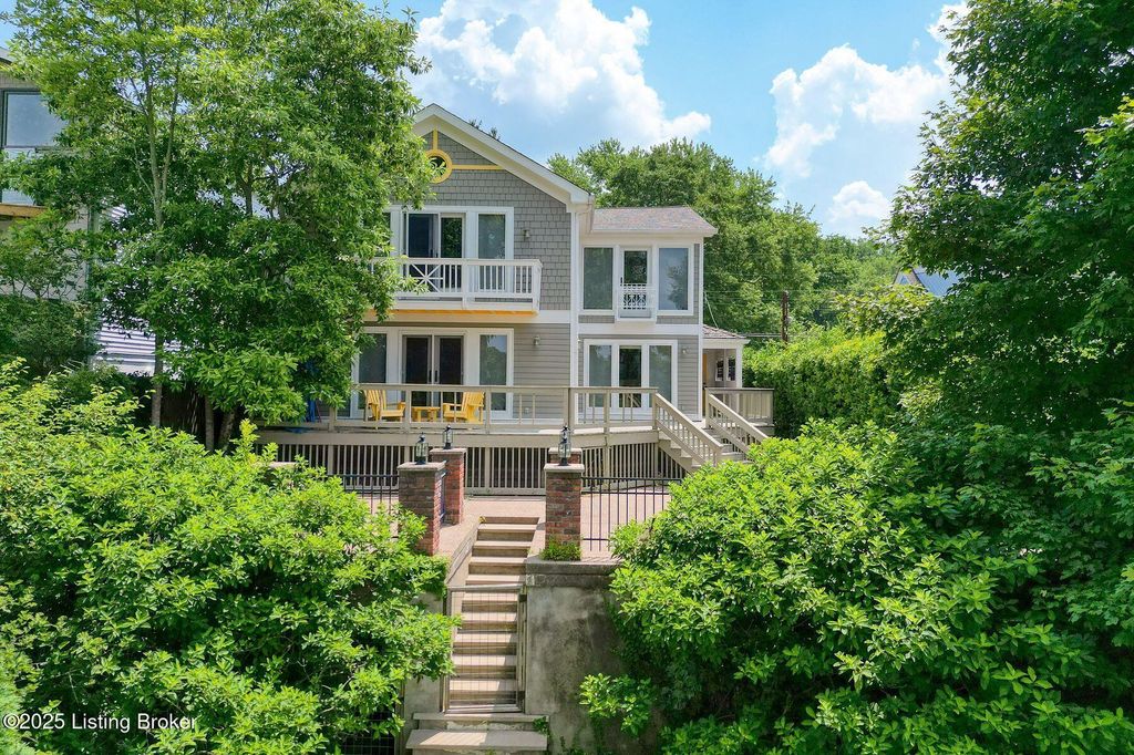 Photo of 2702 Belknap Beach Rd, Prospect, KY 40059 (MLS # 1694305)