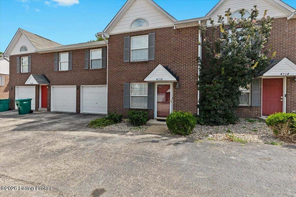Photo of 4516 Meadowlark Manor Ln, Louisville, KY 40245 (MLS # 1726559)