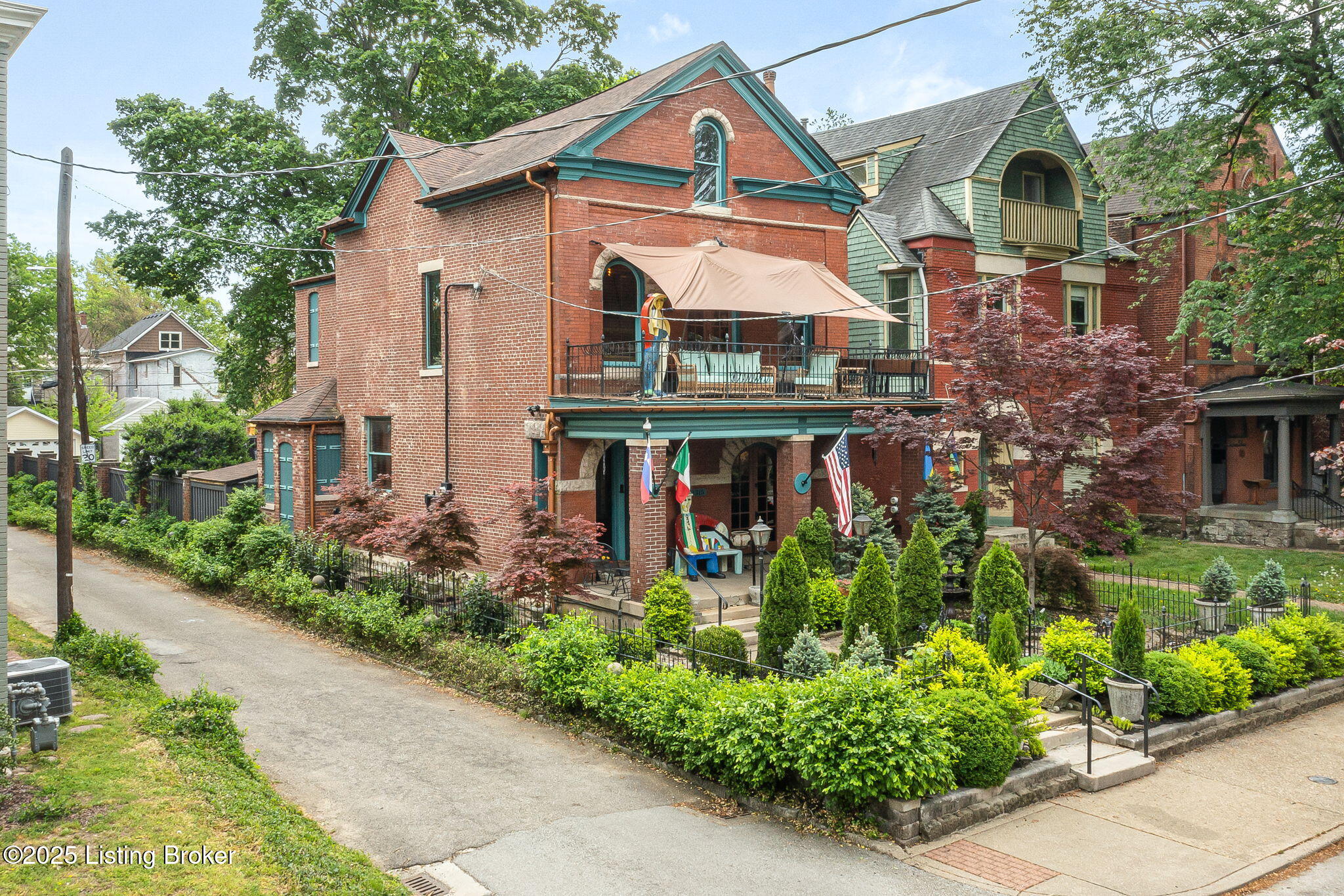 1315 S 1st St, Louisville, Pennsylvania image 3