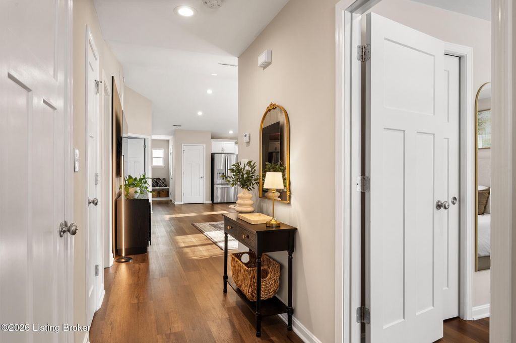 Photo of 411 Washburn Ave, Lyndon, KY 40222 (MLS # 1708704)