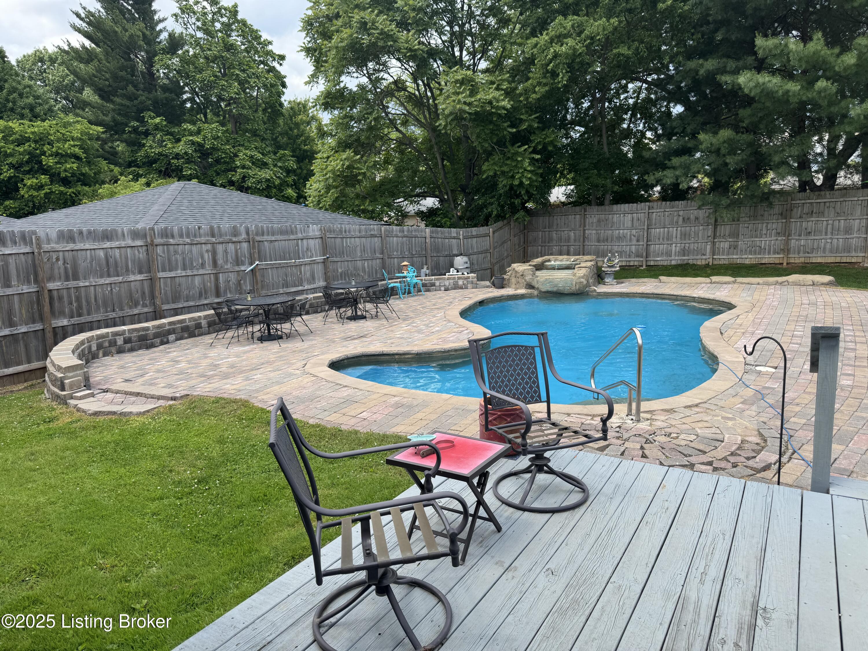 7005 Shareith Dr, Louisville, Pennsylvania image 38