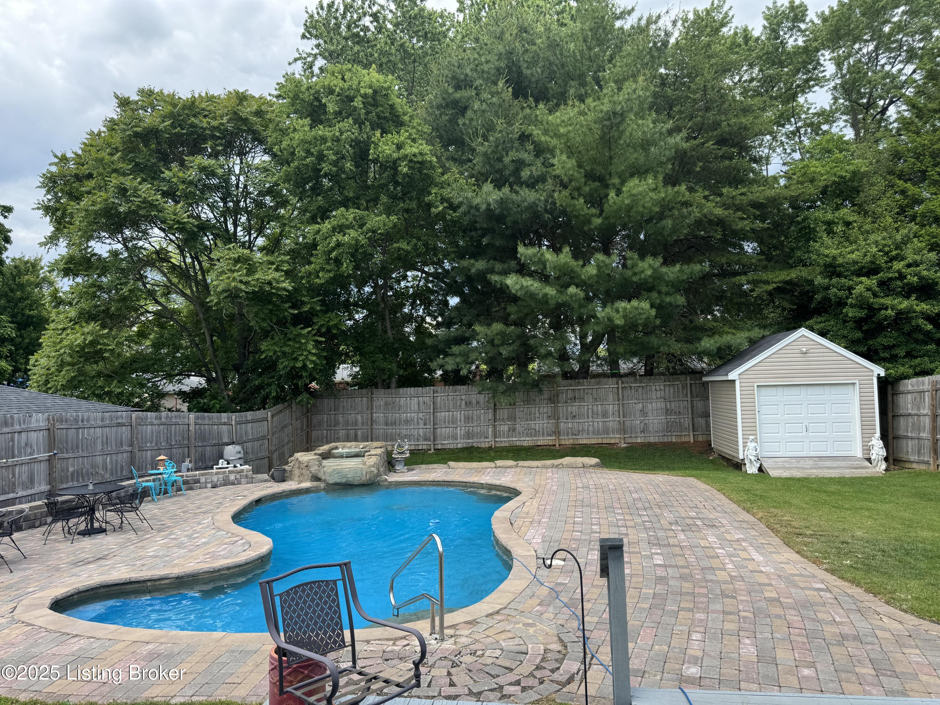 7005 Shareith Dr, Louisville, Pennsylvania image 37