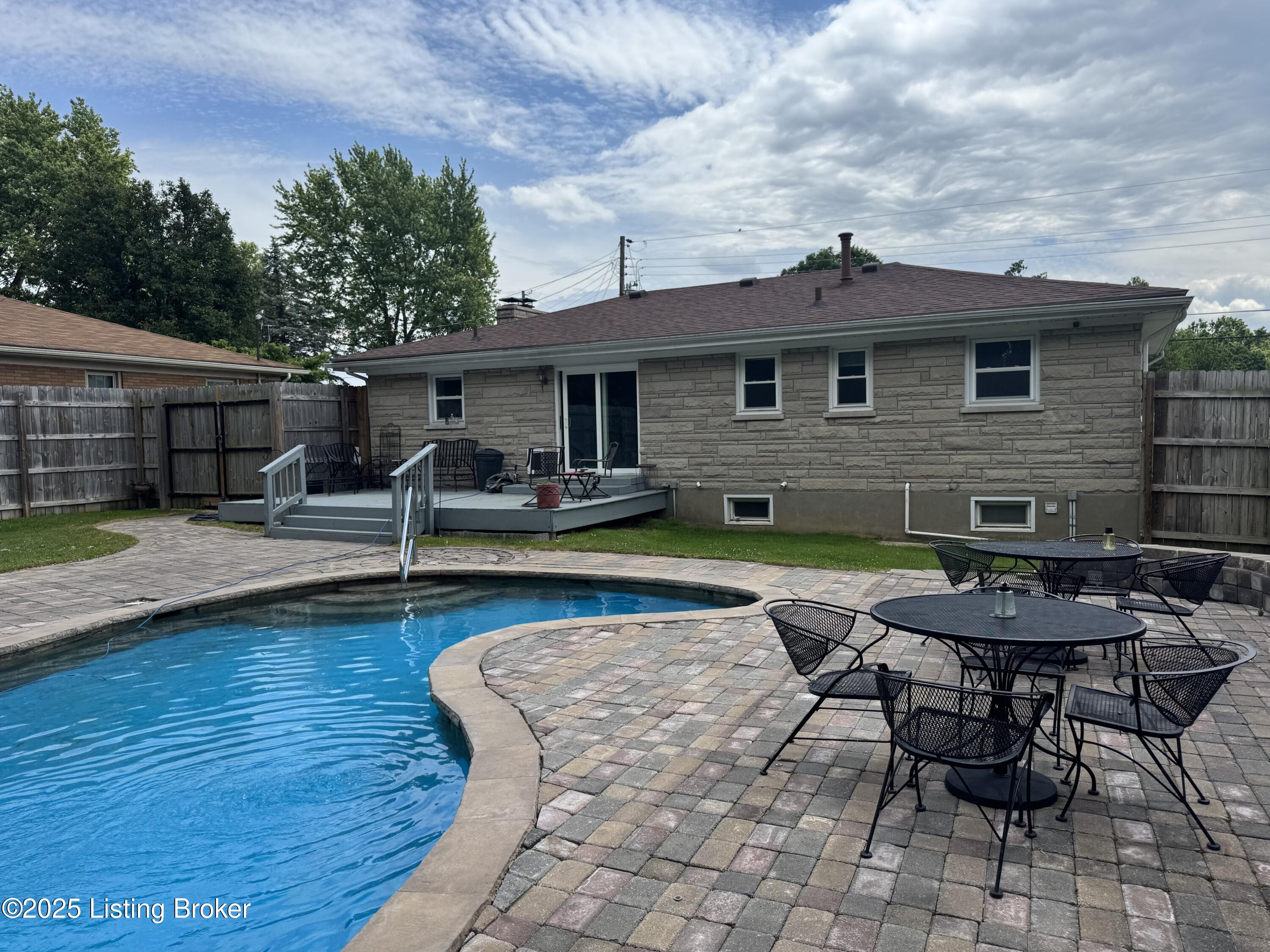 7005 Shareith Dr, Louisville, Pennsylvania image 35