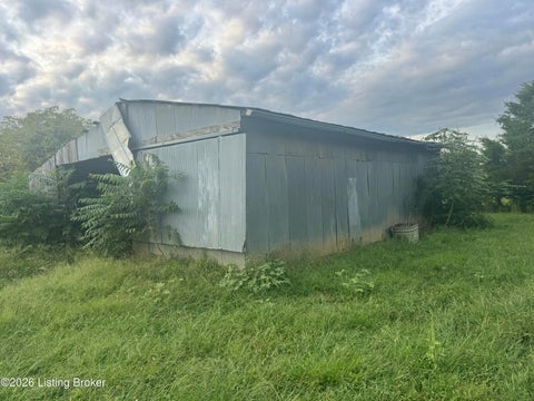 Tiny photo for 9550 Routt Rd, Jeffersontown, KY 40299 (MLS # 1728545)