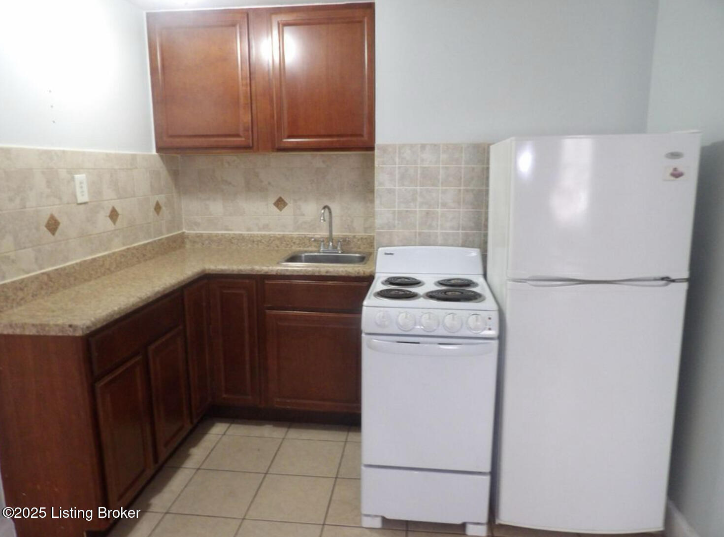 3320 Bardstown Rd #V8, Louisville, Pennsylvania image 7