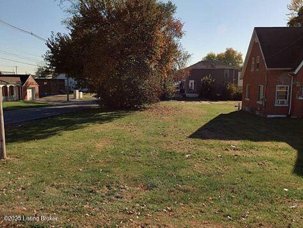 Photo of 3801 Dixie Hwy Hwy, Louisville, KY 40216 (MLS # 1707916)