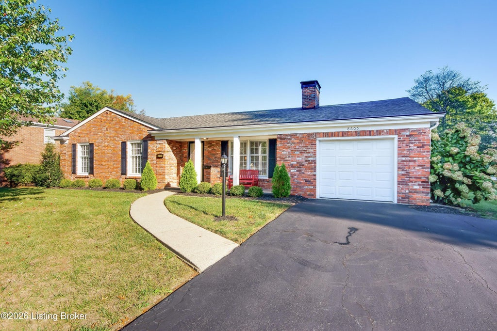 Photo of 8605 Charing Cross Rd, Louisville, KY 40222 (MLS # 1731816)
