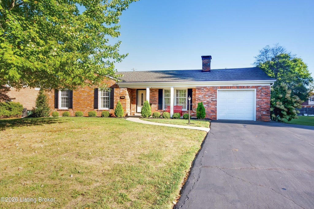 Photo of 8605 Charing Cross Rd, Louisville, KY 40222 (MLS # 1731816)