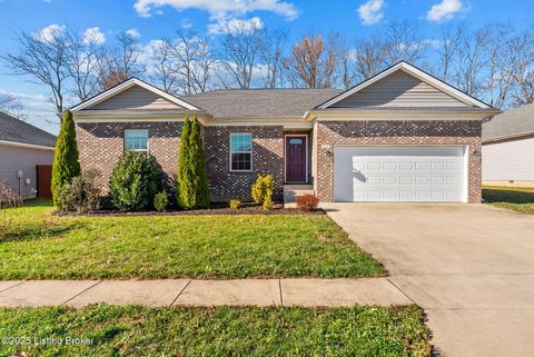 Photo of 1826 Blackwell Rd, Shelbyville, KY 40065 (MLS # 1704655)
