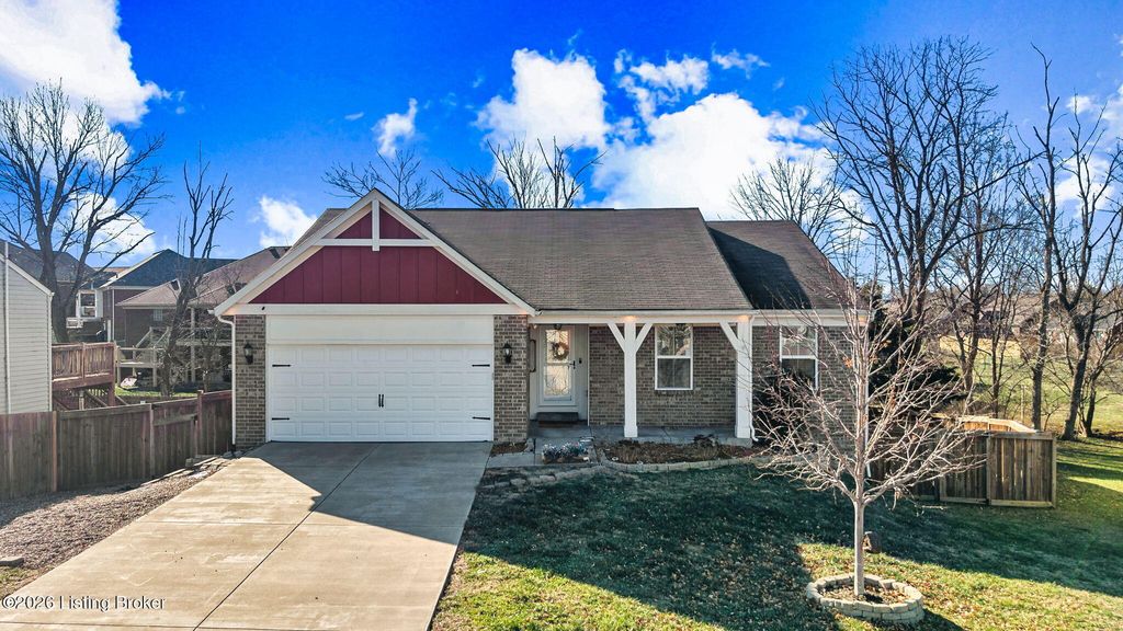 Photo of 214 Garnette Ct, Mt Washington, KY 40047 (MLS # 1706012)