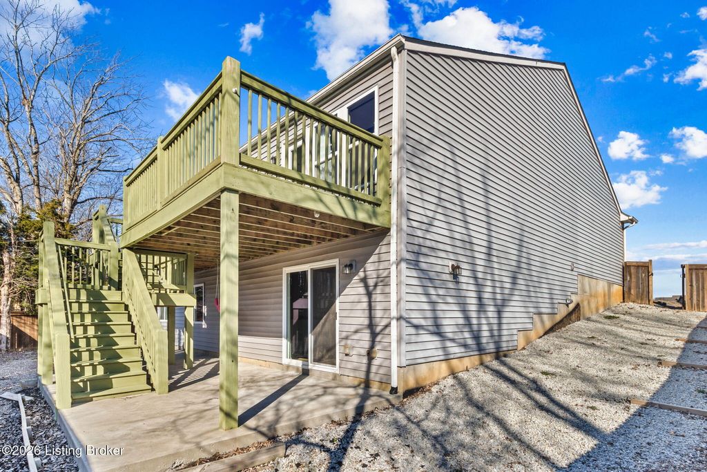 Photo of 214 Garnette Ct, Mt Washington, KY 40047 (MLS # 1706012)