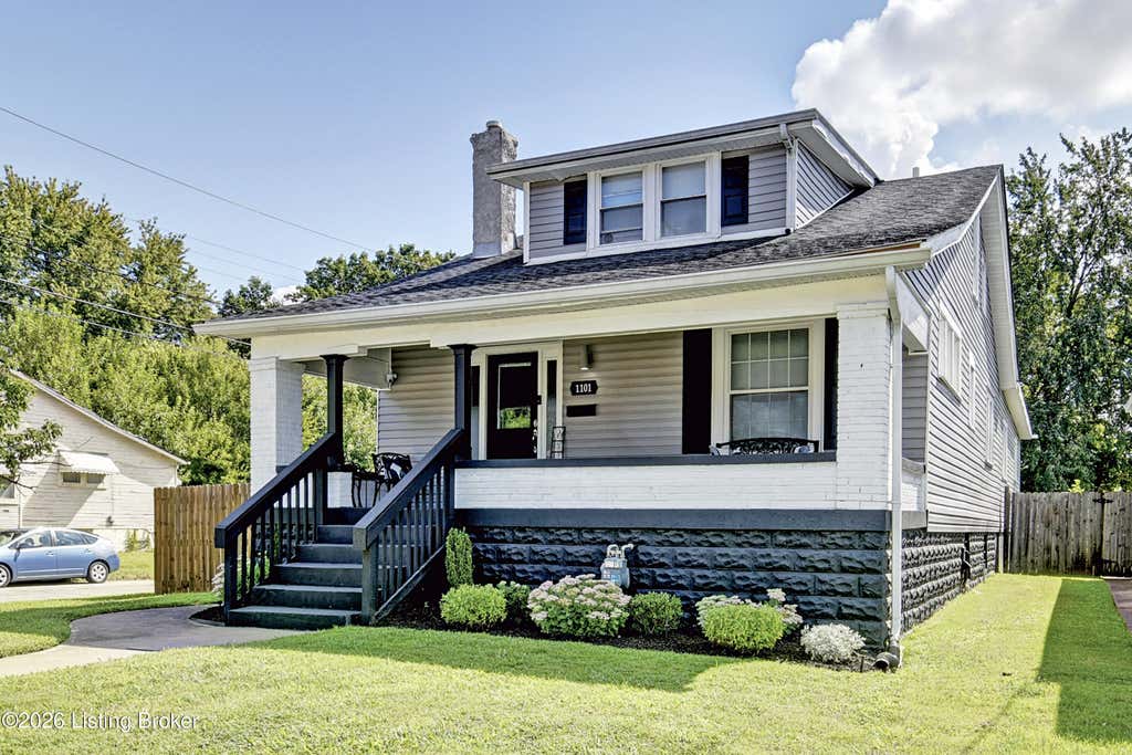 Photo of 1101 Cecil Ave, Louisville, KY 40211 (MLS # 1727240)