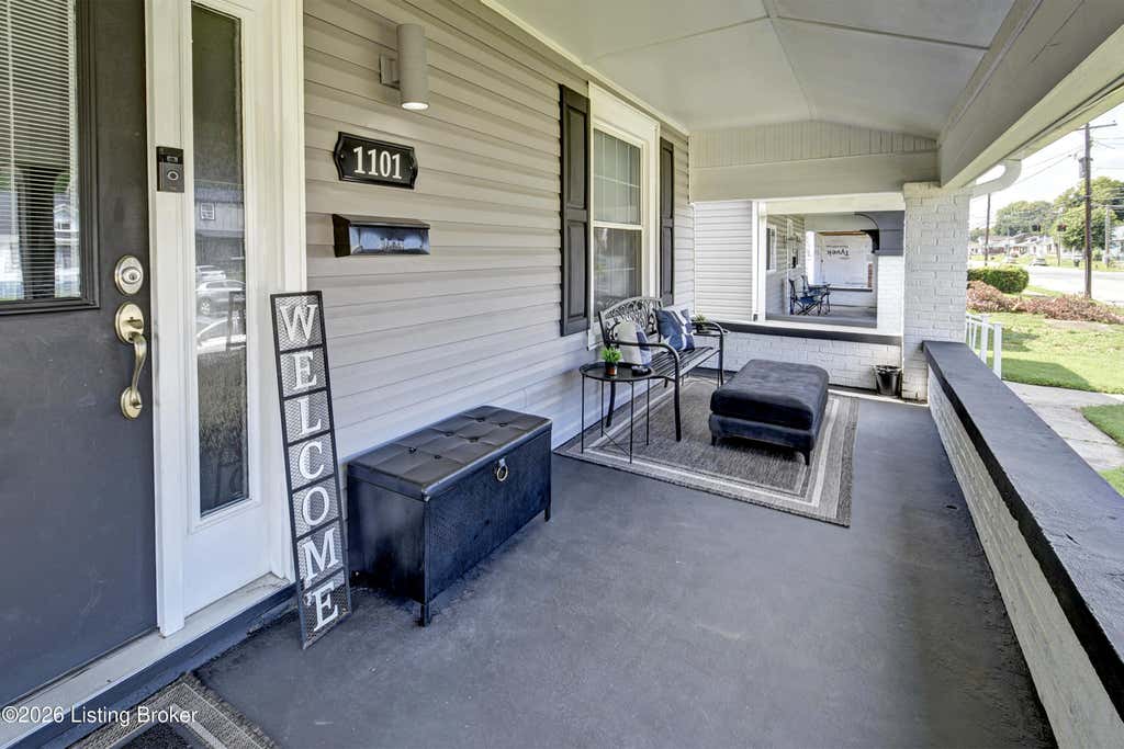 Photo of 1101 Cecil Ave, Louisville, KY 40211 (MLS # 1727240)