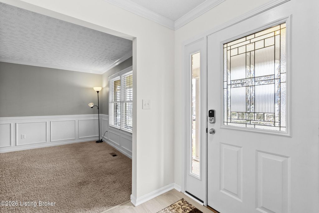 Photo of 1003 Cherry Ridge Run, La Grange, KY 40031 (MLS # 1709355)